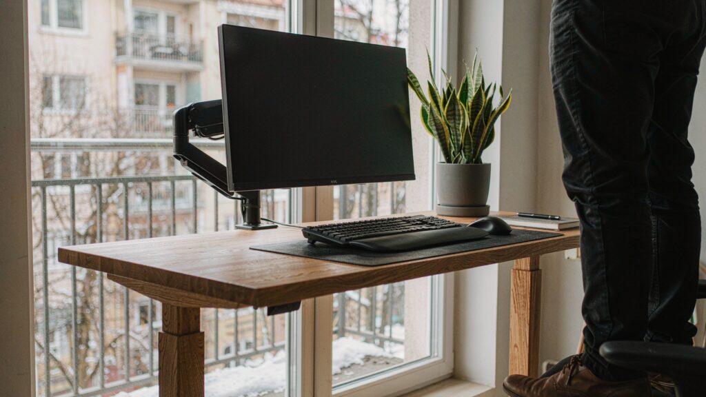 ARES WING Heavy Duty Dual Monitor Mount Review: Ultrawide Muscle — testing notes