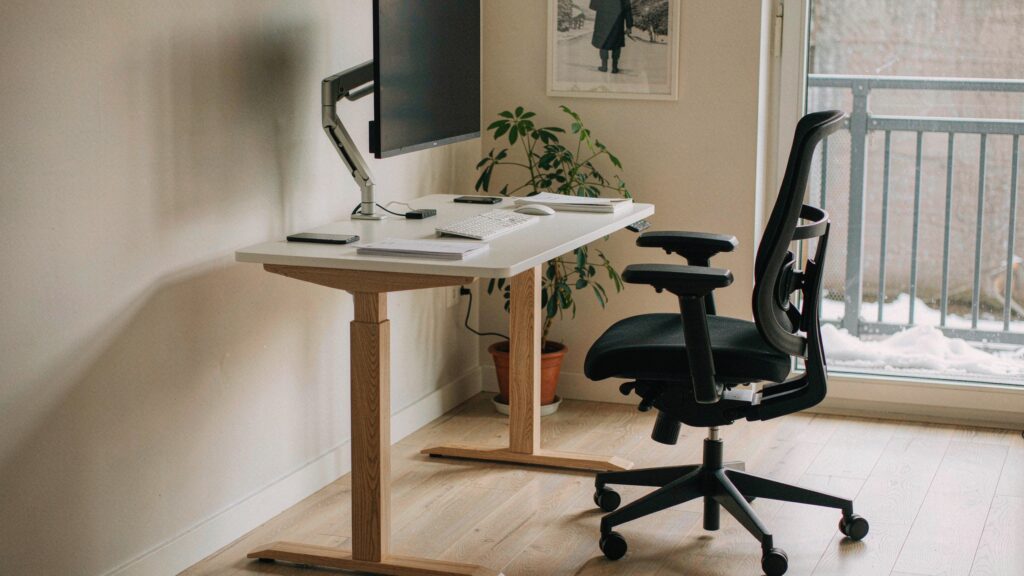 FlexiSpot 40-Inch Electric Desk Converter Review: Worth the Price? — testing notes