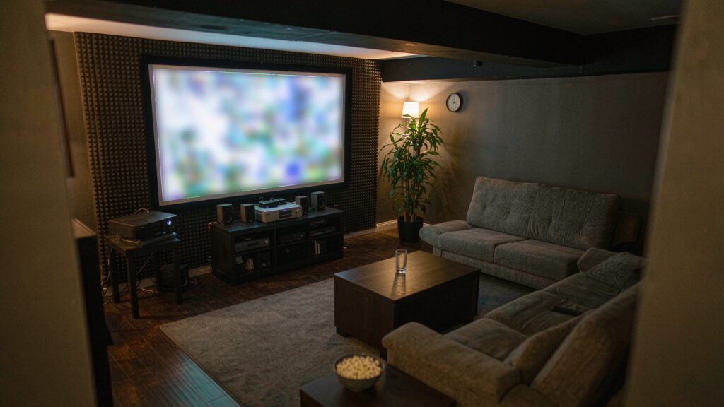 Hollyland Pyro Ultra Review: Uncaged 4K60 Range for Serious Crews — testing notes