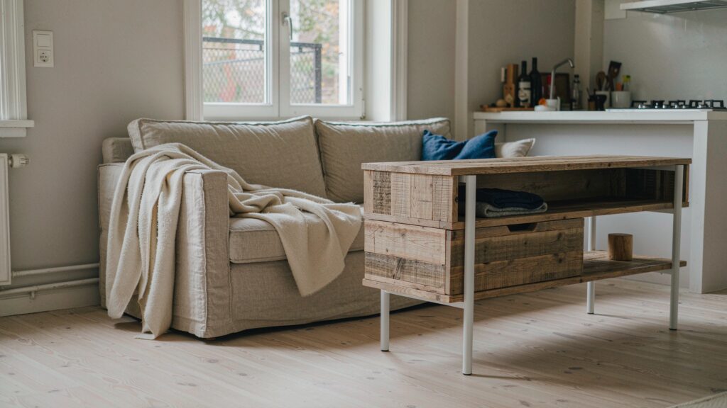 FlexiSpot Hako G1 King Bed Review: 14-Minute Tool-Free Assembly — testing notes